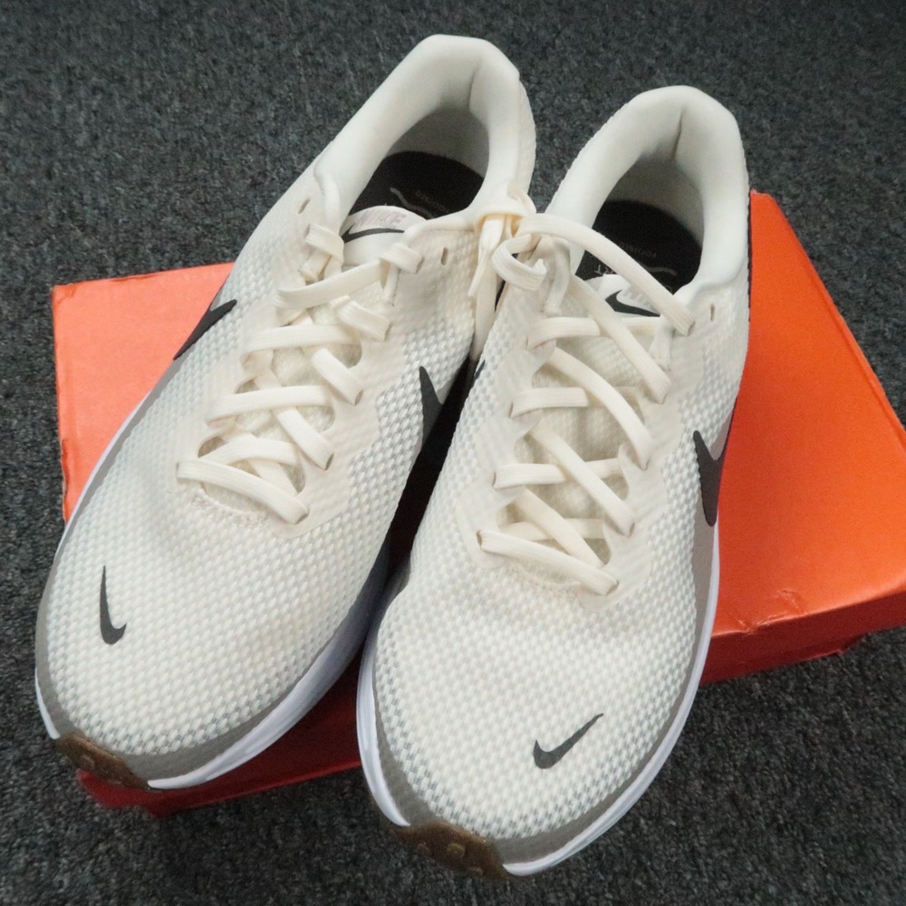 Nike Shoes Mens 8.5 Phantom Medium Ash Revolution 8 Running Training Comfort